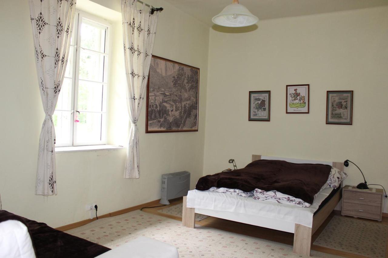 Nagy-Magyarorszag Park Bed & Breakfast Isztimér Стая снимка