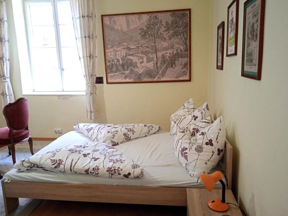 Nagy-Magyarorszag Park Bed & Breakfast Isztimér Екстериор снимка