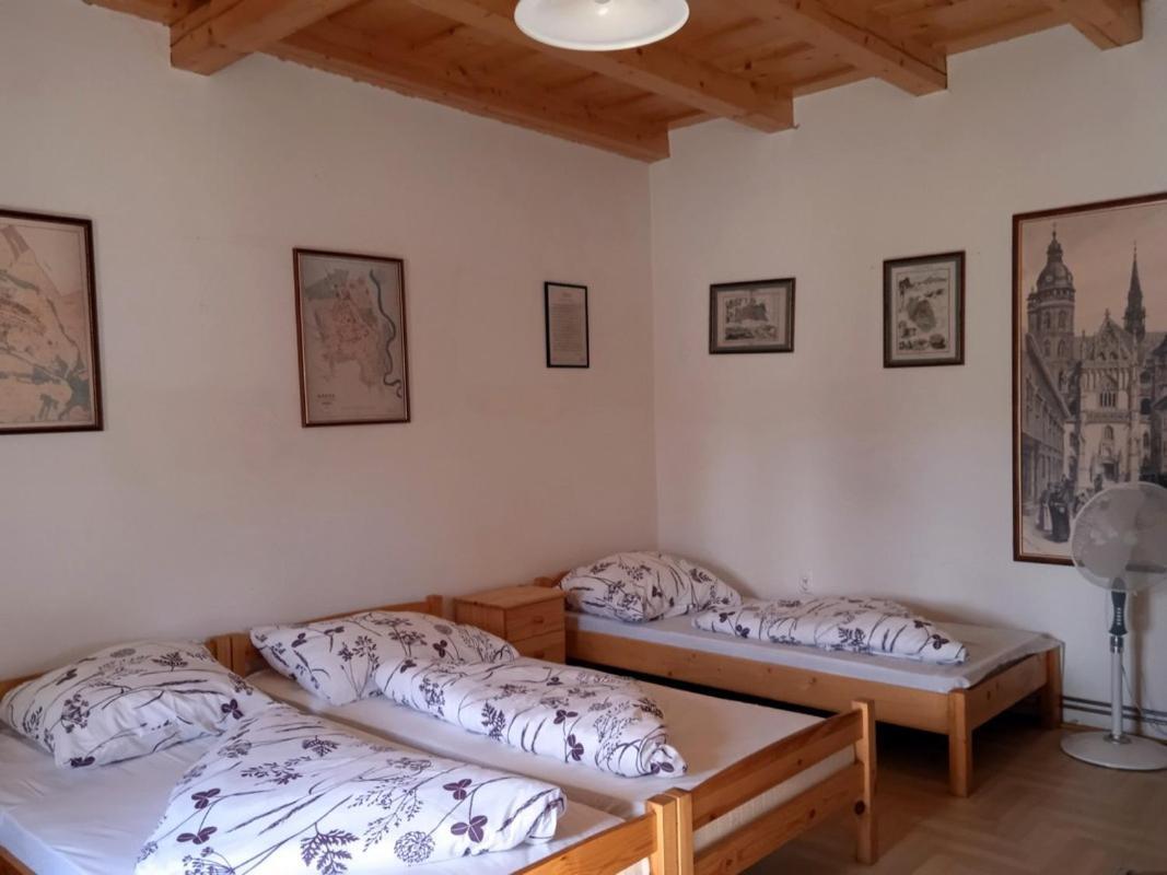 Nagy-Magyarorszag Park Bed & Breakfast Isztimér Екстериор снимка